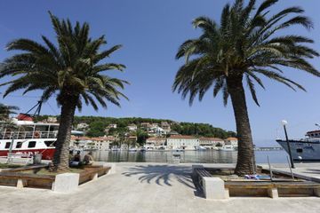 Hotel Hvar Jelsa  Buitenkant foto